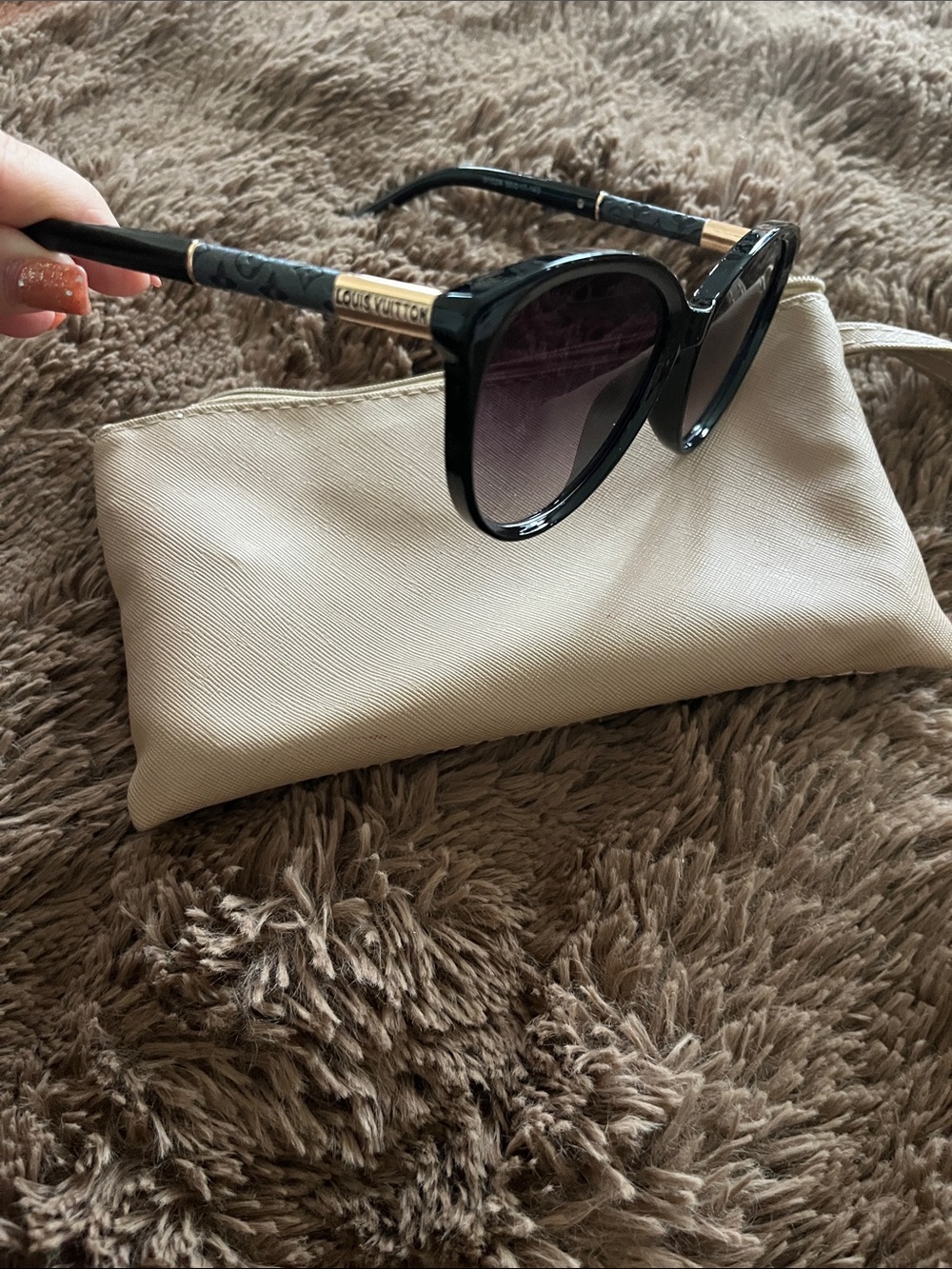 Louis Vuitton Black Frame Sunglasses with Gold Accents and Gradient Lenses